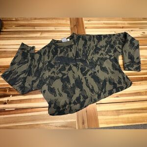 Puma Green and Black Long sleeve